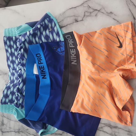 Nike lot of small shorts - Picture 6 of 6
